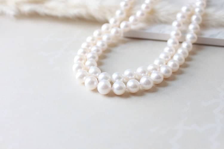 pearl necklace