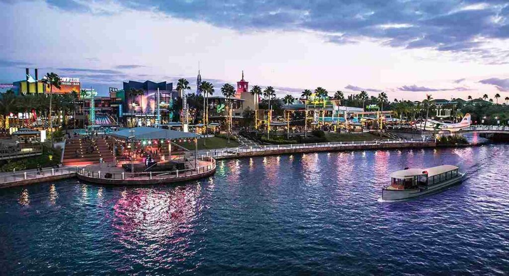Visit Universal CityWalk