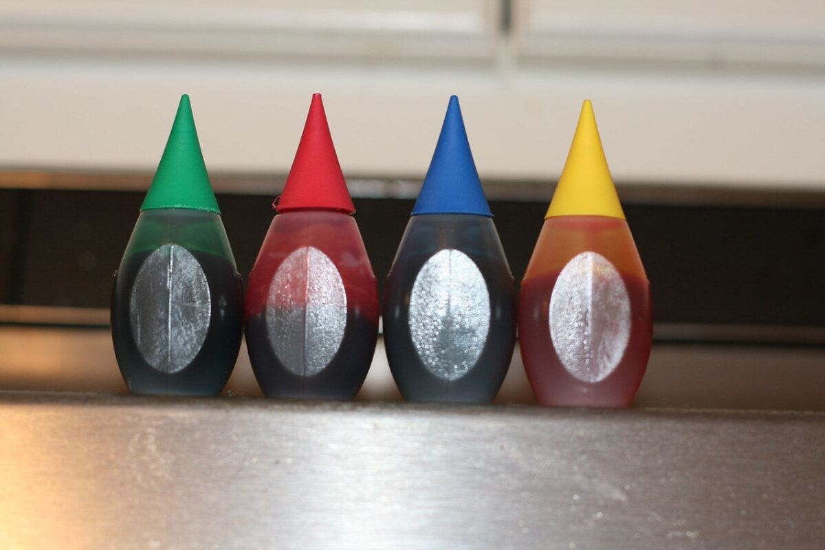 Oil-Based Food Coloring