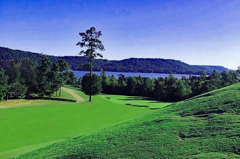 Play golf at Gunter's landing